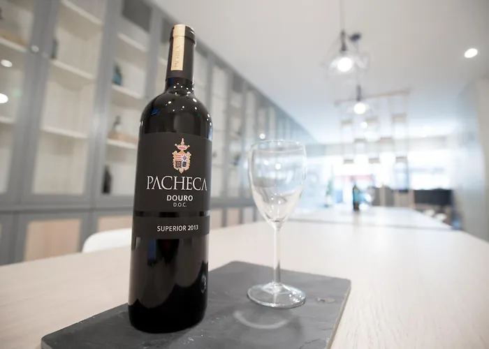 Almada Wine House - Tourism Apartments OOporto