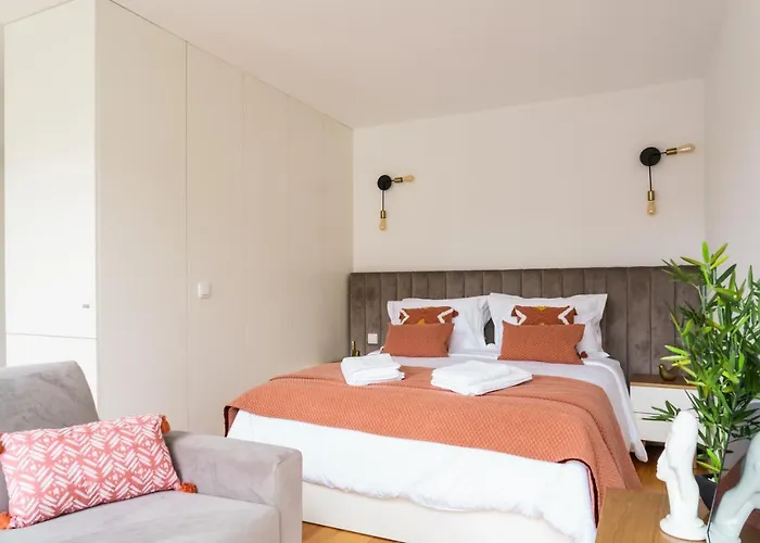Bright Studio Near Douro River With Balcony And Ac OOporto