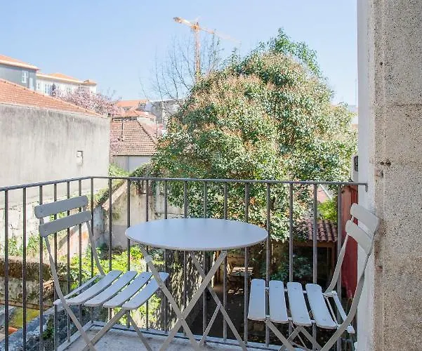 Liiiving in Porto - Historic Clérigos Apartments