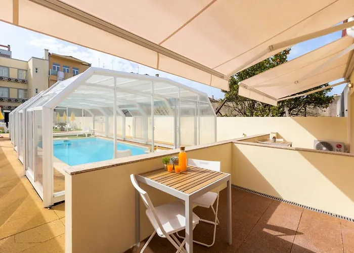 733 Costa Cabral Metro Residence Porto