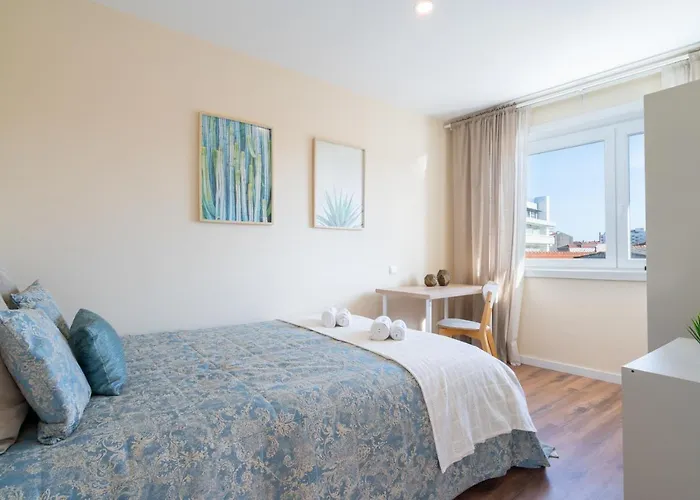 Apartamento Host Wise - Fantastic Contemporary Flat W Balcony OOporto