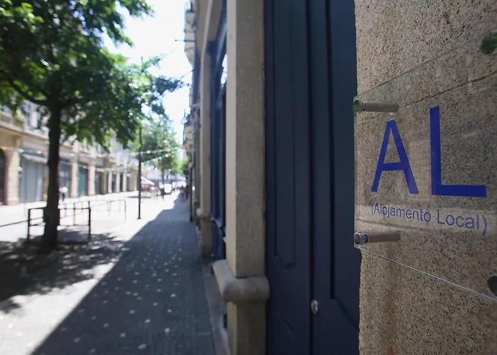 Nº 91 - Almirante Guest House OOporto