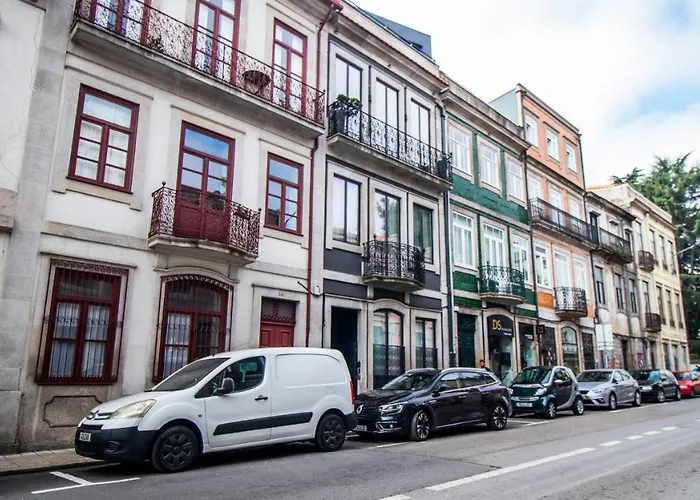Premium 2Br Flat Near Santa Catarina By Lovelystay OOporto