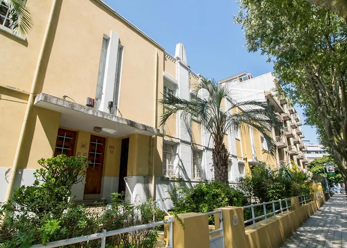 Oporto Yellow Villas