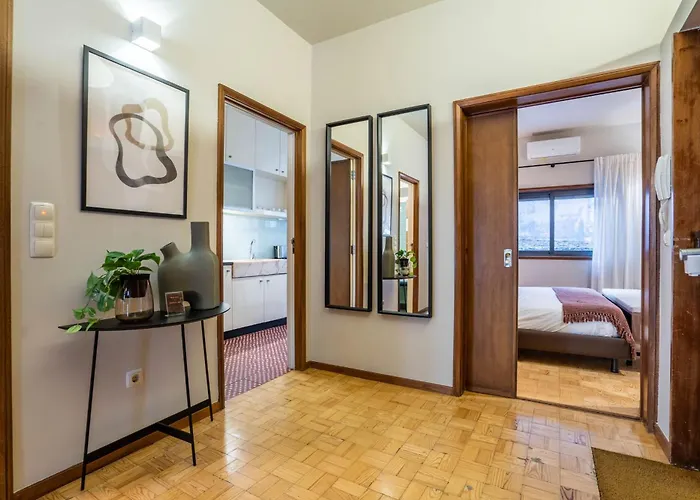 Firmeza388 Charming Flats - Comfort & Privacy With 2 Bedrooms OOporto