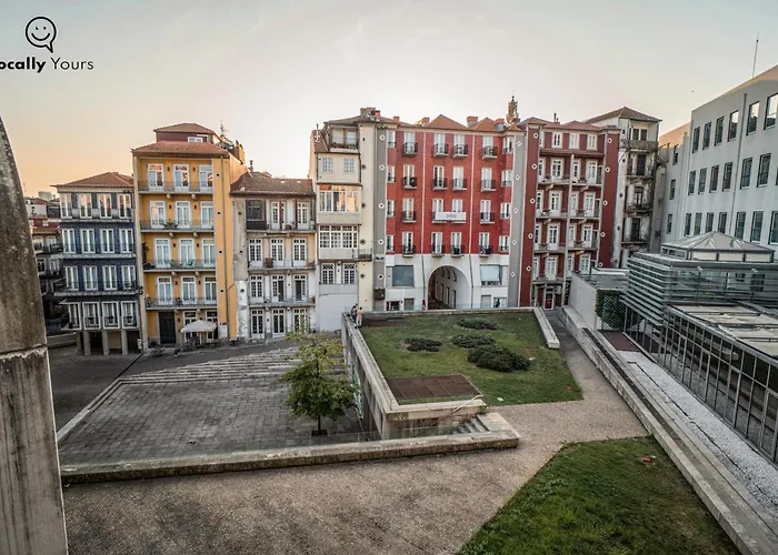 Locally Yours Oporto Apartments