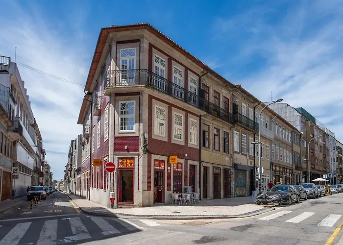 Host Wise - Comfortable Stunning Flats - City Center OOporto