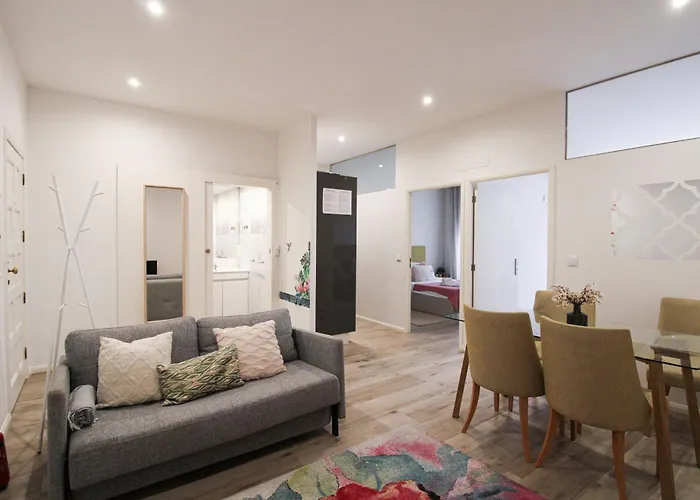 2 Bedroom Cosy Flat OOporto