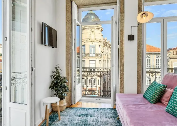 Host Wise - Lovely Shinny Flats With Balcony - Clerigos OOporto