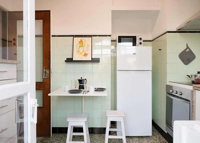 Apartamento ! Bright 2BR Hammock Flat ! Praça da República OOporto