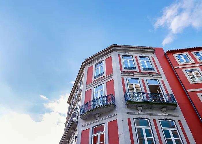 Chateau Apartments OOporto