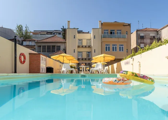 731 Costa Cabral Metro Residence OOporto