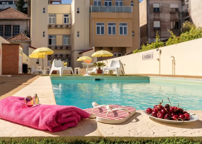 733 Costa Cabral Metro Residence OOporto