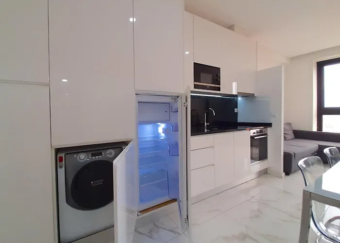 Alvarinho Apartment For 4, Vb Flats In Bolhao OOporto