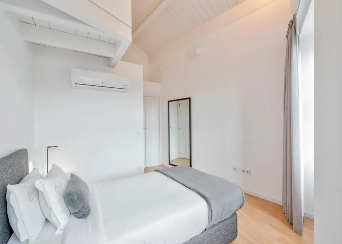 Oporto Comfort Dom Hugo - Historic Apartments (Adults Only)