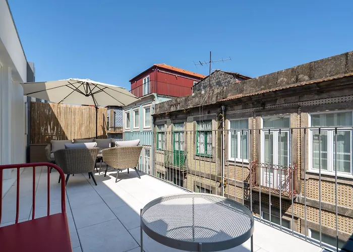Host Wise - Luxurious Private Flats - Balcony Apartment Porto