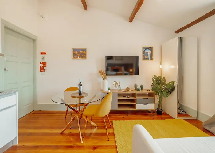 Downtown Suites By Vacationy OOporto