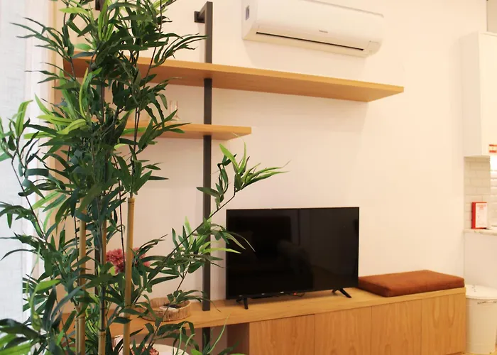 Modern Flat Near Trindade By Lovelystay OOporto