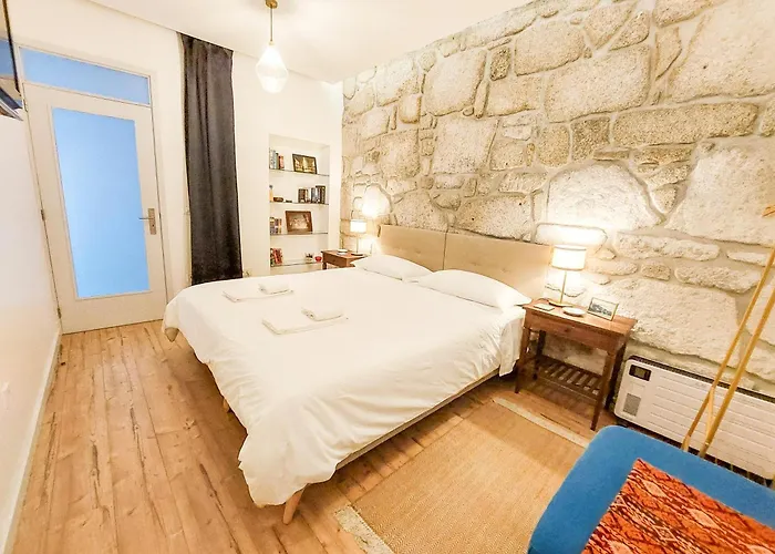 Bluetile Sol Apartment OOporto