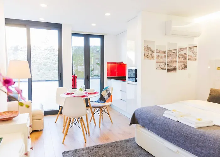 Aposentus - Your Home At Pinheiro'S Studio OOporto