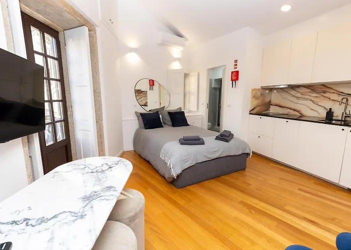 Trindade Trendy Studio 17 OOporto