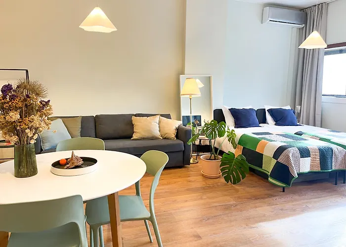 Casa Agustina, Bright&stylish apartment near Praça da República OOporto