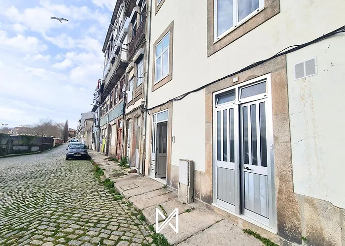 Fontaínhas Douro Apartments OOporto