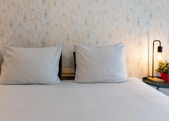 Apartamento Renovated Feb25 Clerigos Cozy Balcony With Self Check In OOporto