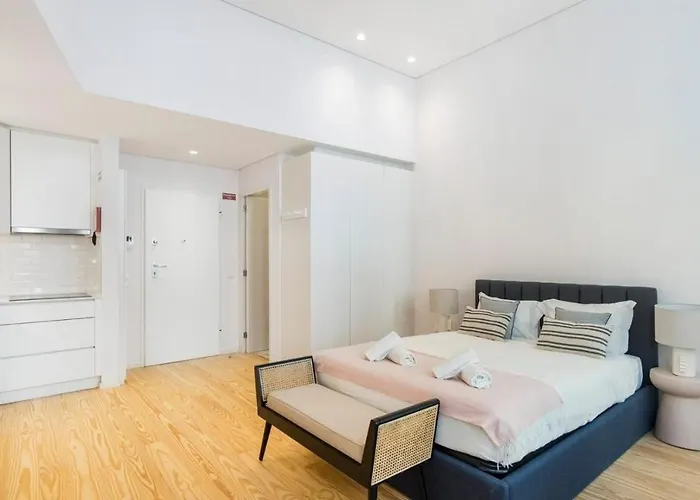 Modern Studio In Porto Center, Ideal City Base