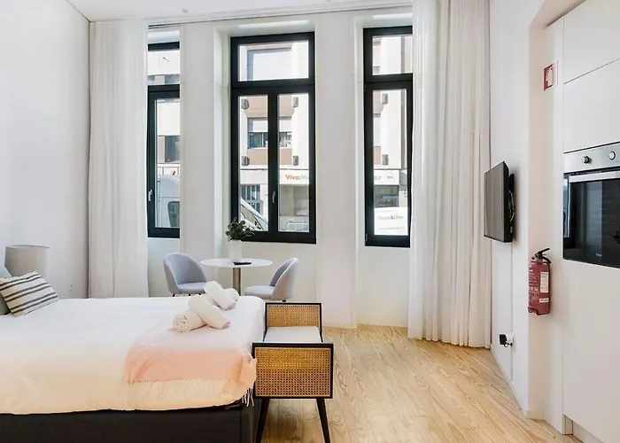 Modern Studio In Porto Center, Ideal City Base