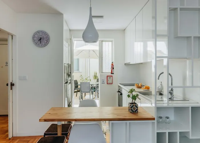 Cozy 1-Bedroom With Private Terrace In Palmela OOporto