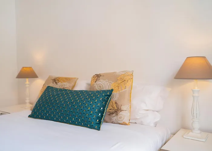 Renovated 3Br Apt Near City Hotspots With Great Value OOporto