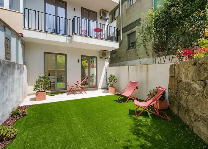 Viva Joao IV Residence Studios OOporto
