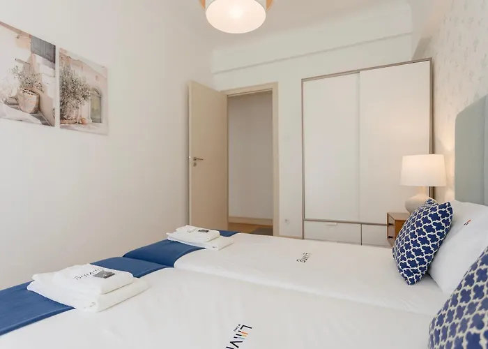 Liiiving In Porto | Light Spacious Apartment