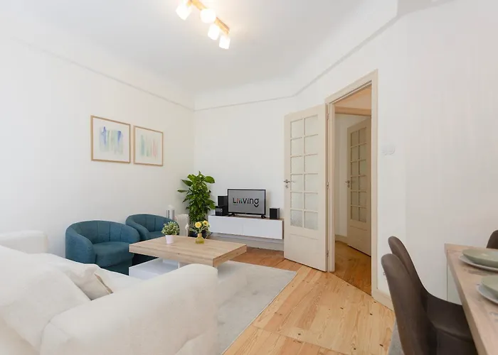 Liiiving In Porto | Light Spacious Apartment