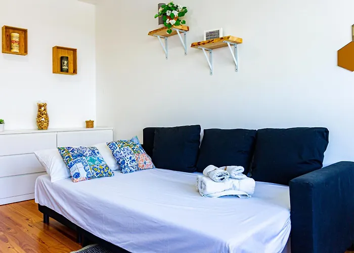 Guest H4U - Porto Batalha City Center