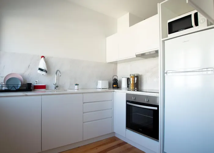 Guest H4U Porto City Center