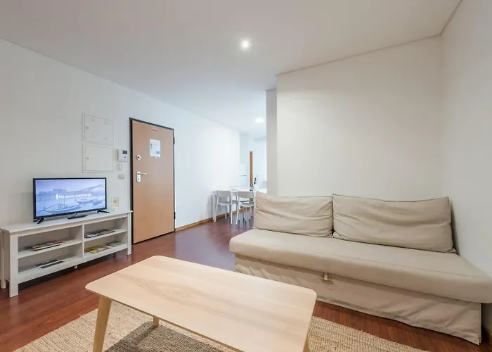 GuestReady - Ao Coliseu 2D Central studio suite OOporto