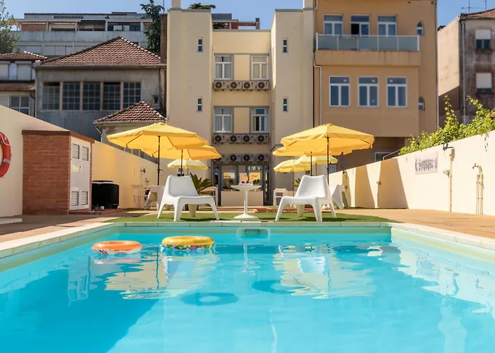 731 Costa Cabral Metro Residence OOporto