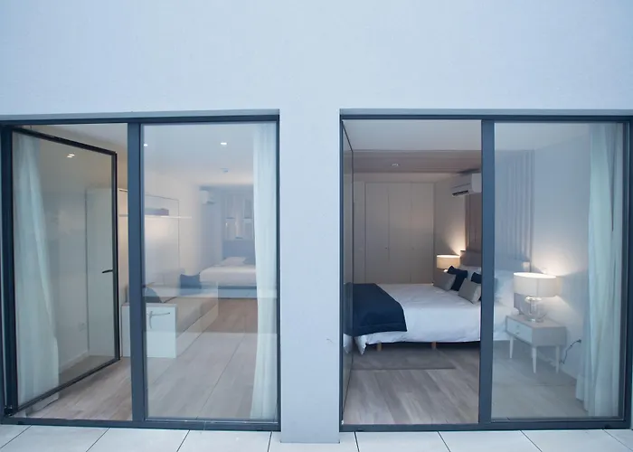 Almada Wine House - Tourism Apartments OOporto
