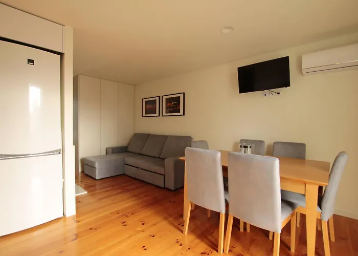 Apartamento OPORTO GUEST Natária Flats with Parking