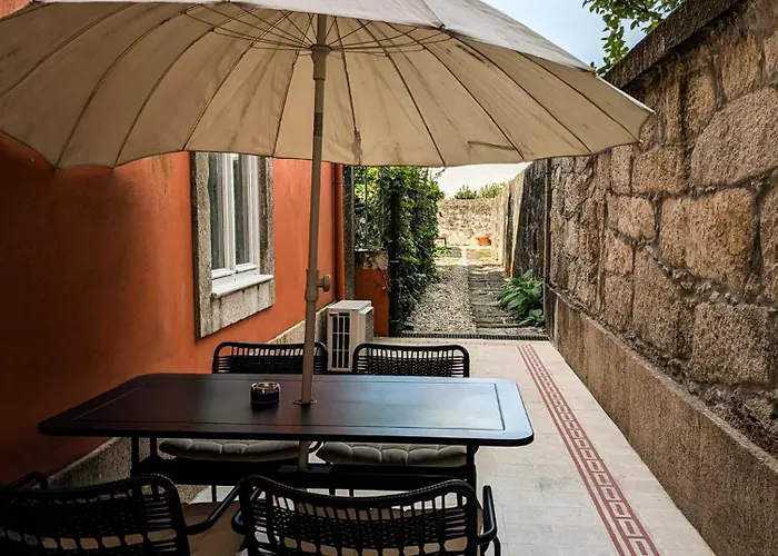 Liiiving In Porto | Central Garden Flat