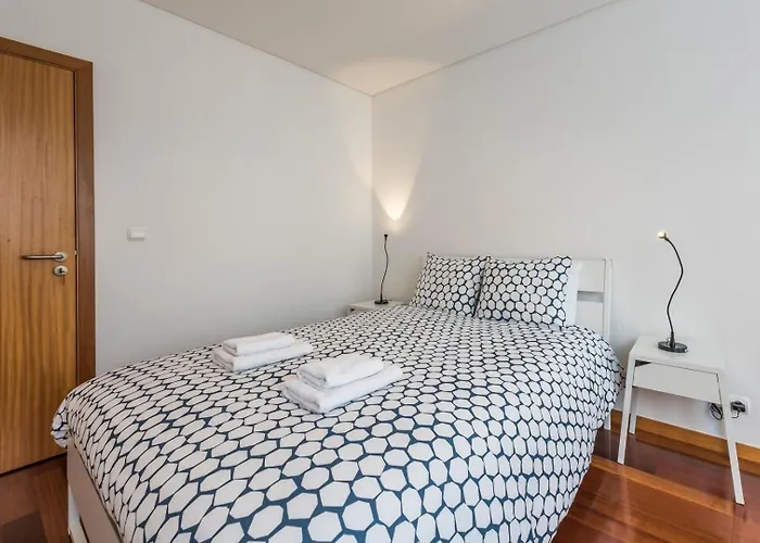 GuestReady - Ao Coliseu 2D Central studio suite OOporto