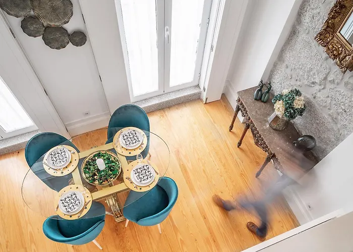 Downtown Historic Apartments OOporto