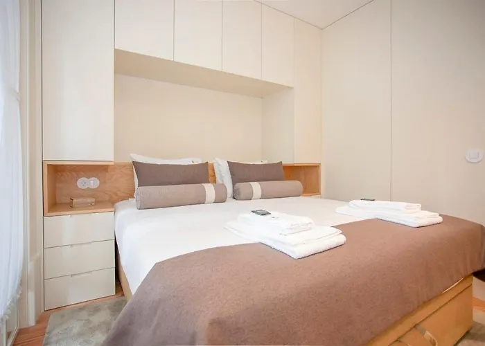 Liiiving In Porto - Cedofeita Charming Apartment