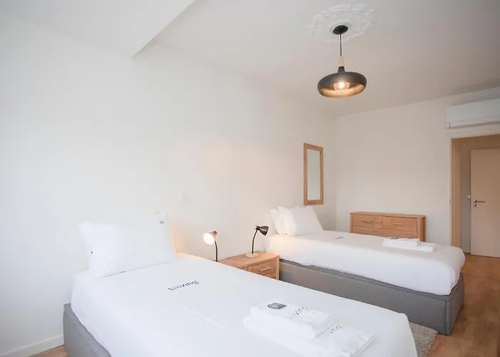 Liiiving In Porto - Modern Design Home - Kids Friendly