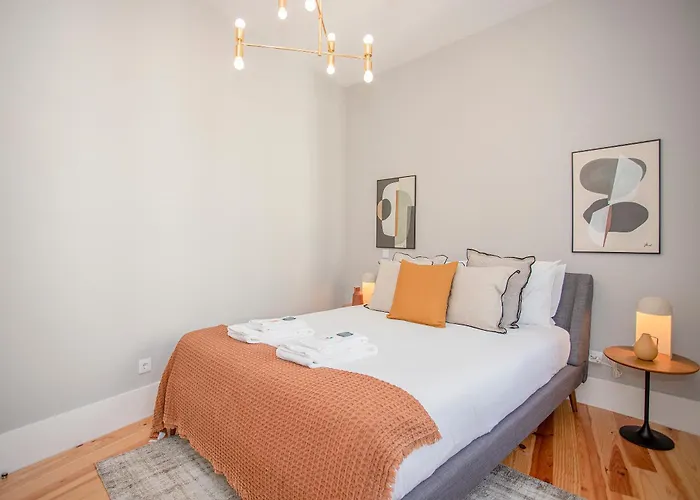 Liiiving In Porto - Art Design Apartment