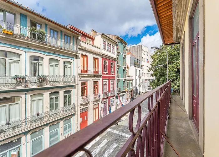 Alma Invicta Almada Apartment Porto