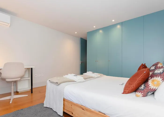 Santa Catarina Lively Apartment By Liiiving OOporto