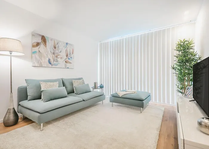 Porto City Elegant Retreat